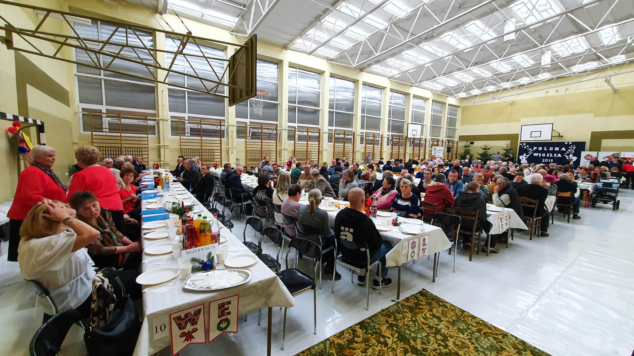 Kilkaset osób na wigilii dla samotnych i potrzebujących w Łomży