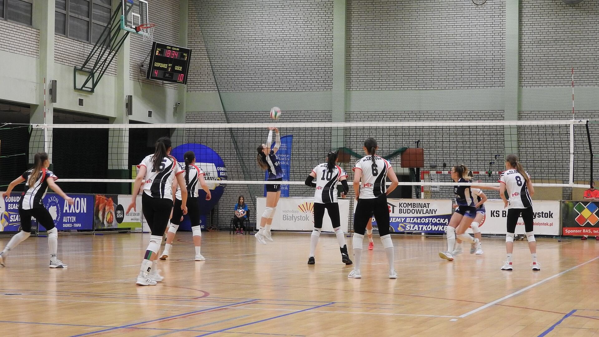 1. liga siatkarek: Wicelider z Mielca za mocny dla KS BAS-u Białystok
