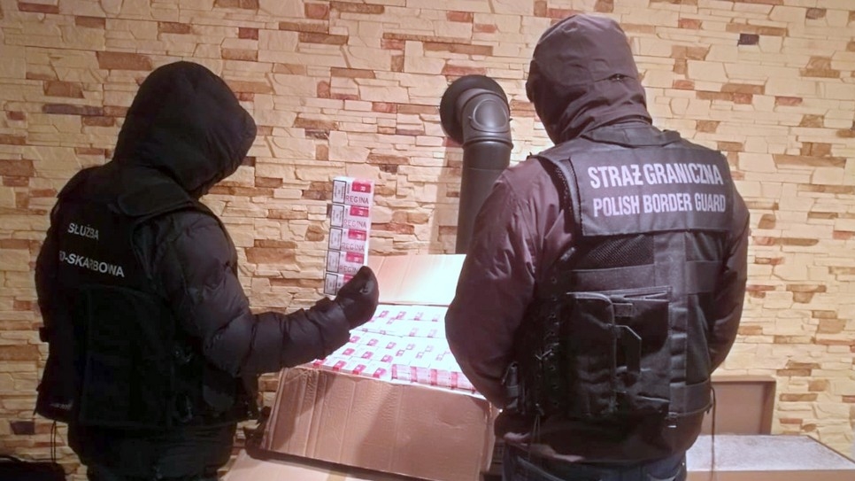 Ponad 4 tys. nielegalnych paczek papierosów u 49-latka