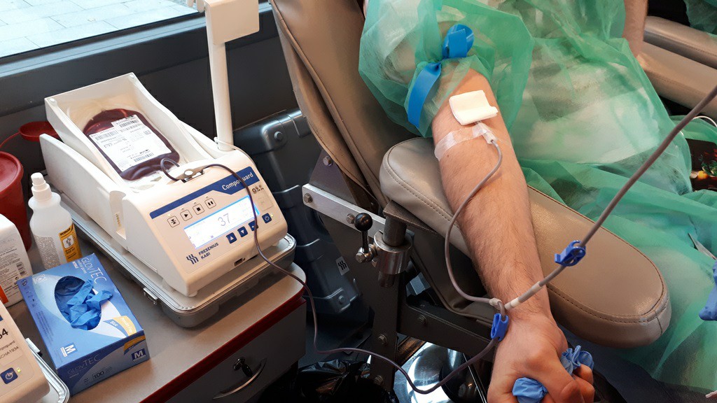 Można podzielić się "najcenniejszym lekiem" - zimowa edycja Wampiriady