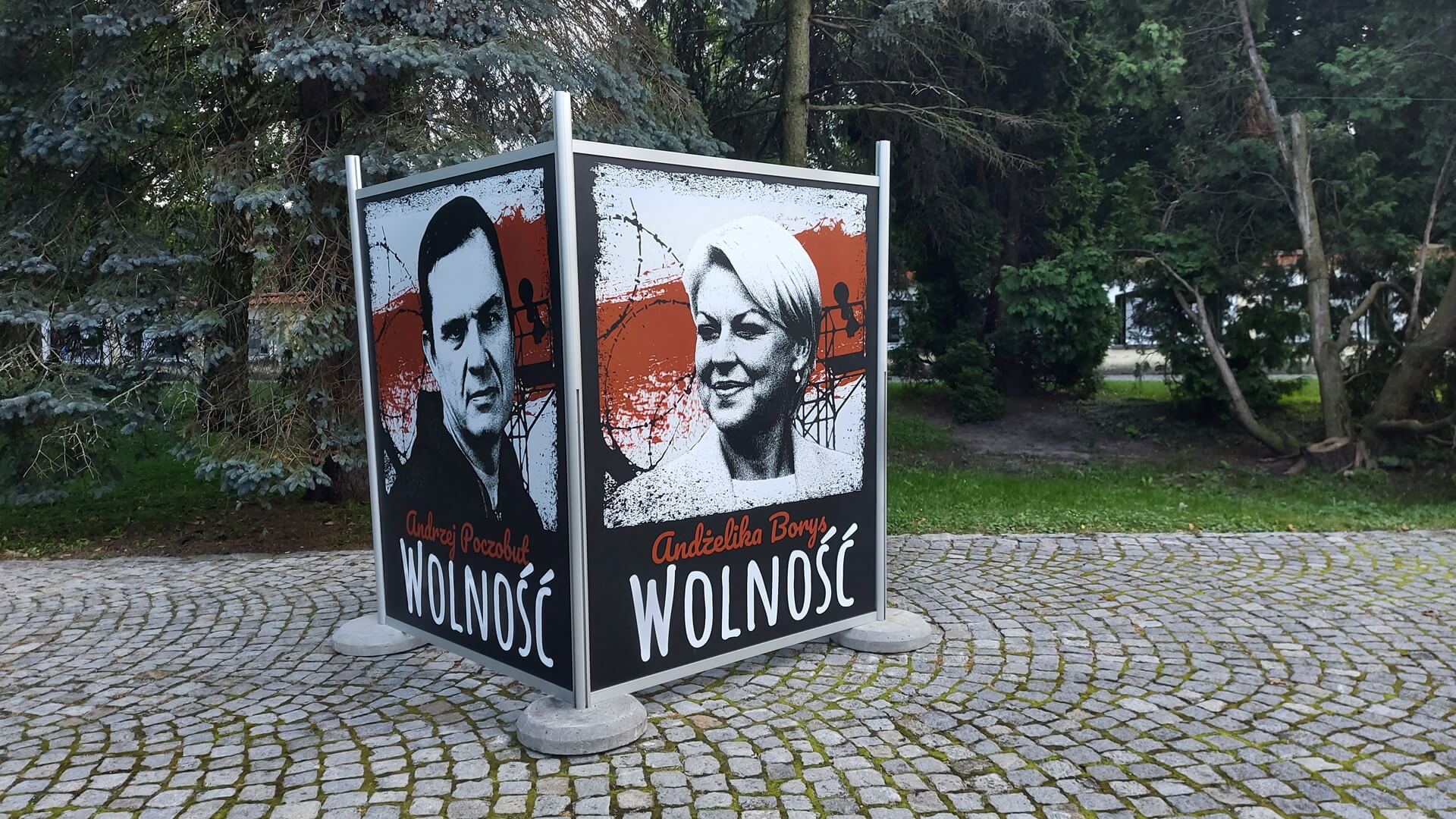 Na Białorusi rozpoczął się proces działacza polskiej mniejszości Andrzeja Poczobuta