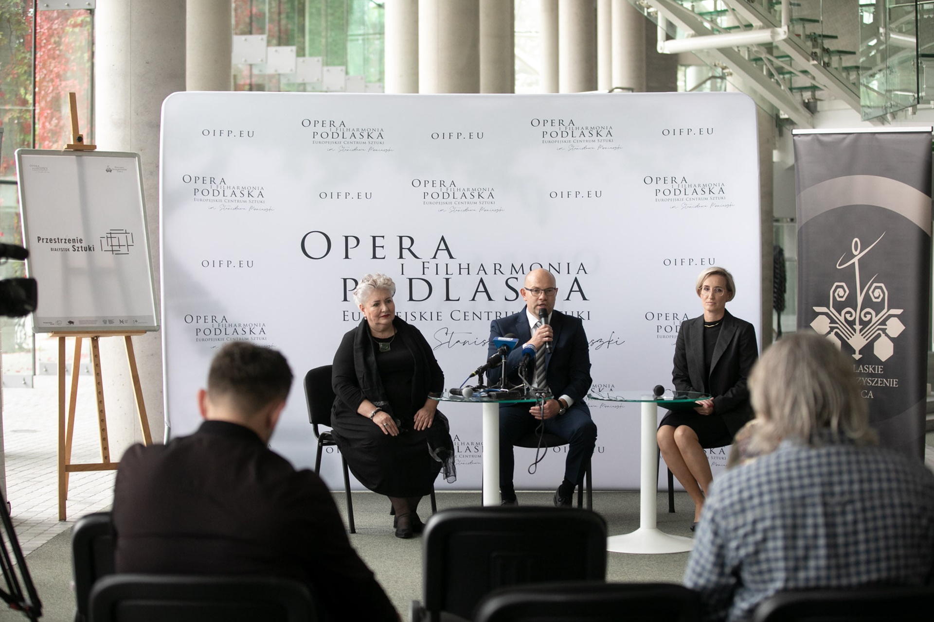 Warsztaty, spektakle taneczne i szkolenia w ramach programu "Przestrzenie Sztuki" w OiFP