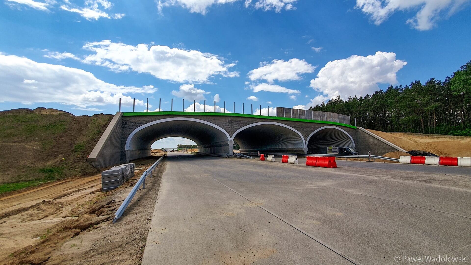 Do końca lipca kierowcy pojadą dwoma nowymi odcinkami trasy Via Baltica [zdjęcia]