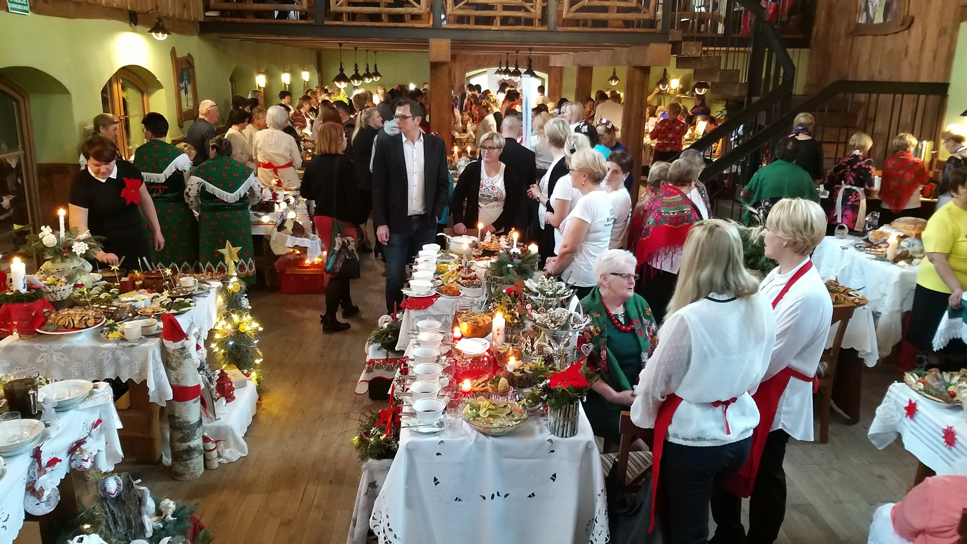 Koła Gospodyń Wiejskich z regionu rywalizowały w konkursie na "Tradycyjny stół wigilijny"