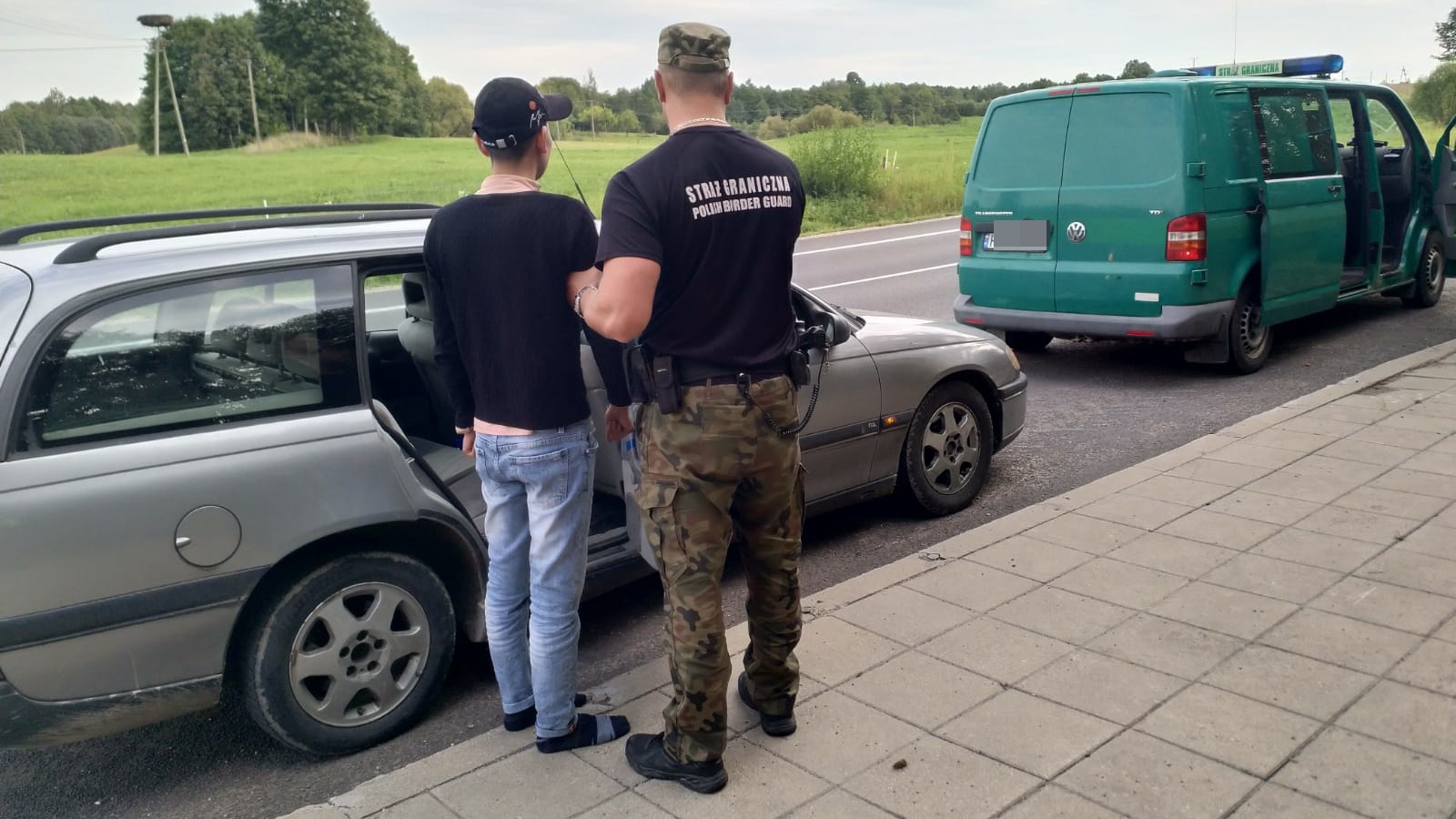 Funkcjonariusze Straży Granicznej zatrzymali w Budzisku dwóch obywateli Wietnamu