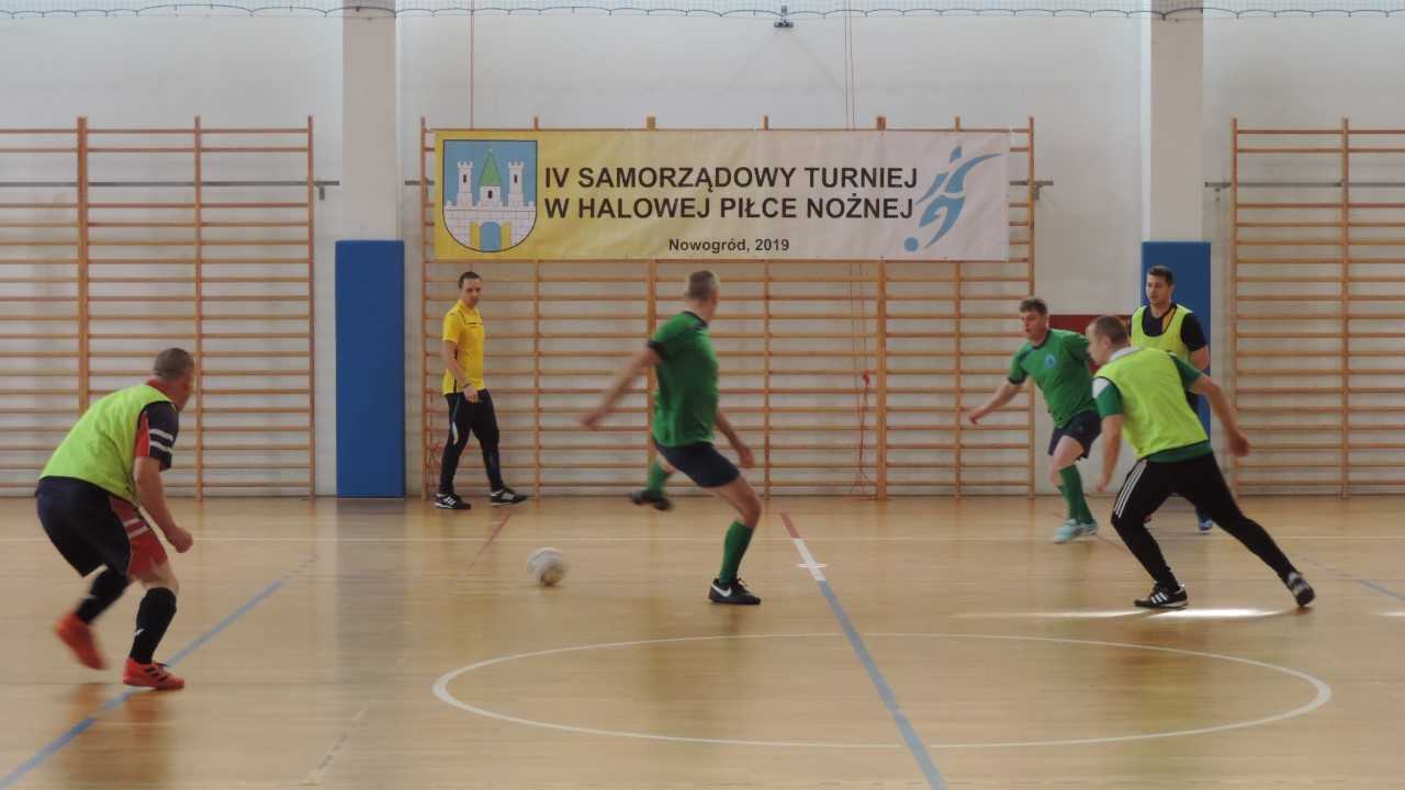 Drużyna z Wizny najlepsza w turnieju piłki nożnej samorządowców