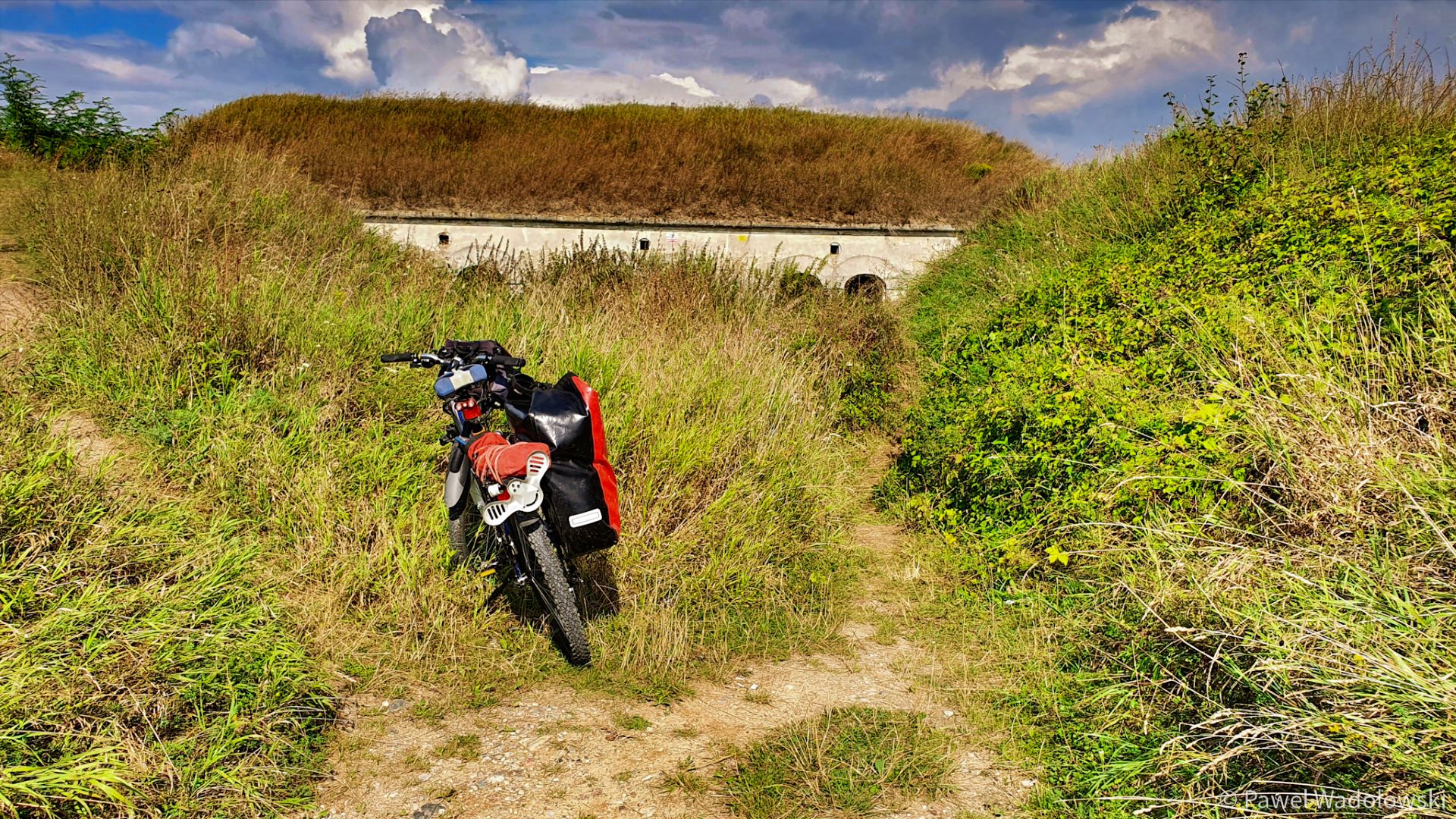 Wypadek podczas zwiedzania zabytkowych fortów w Piątnicy
