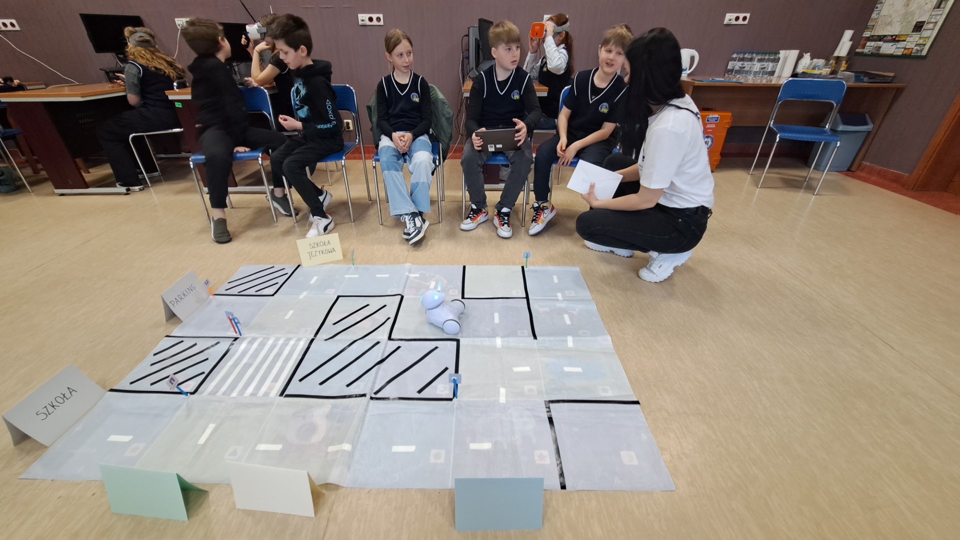 Jak bezpiecznie jeździć rowerem czy hulajnogą?