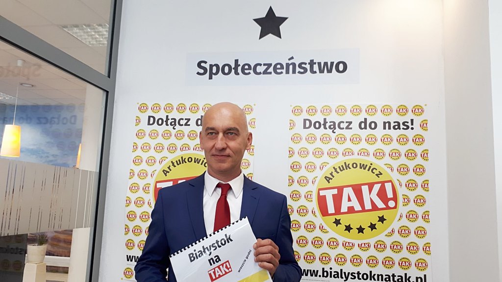 Tadeusz Arłukowicz proponuje m.in. centrum usług społecznych