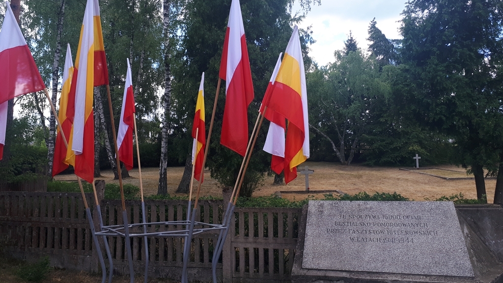 W Grabówce oddano hołd ofiarom zbrodni hitlerowskiej na Białostocczyźnie