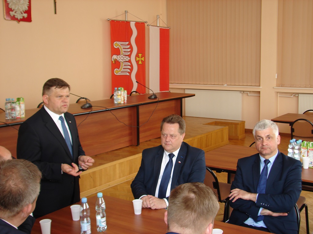 Zwiększy się liczba klas mundurowych w szkołach - zapowiedział to w Podlaskiem wiceminister obrony