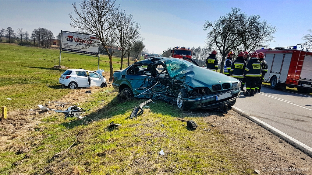 Dwie osoby ranne w wypadku na DK 63 między Kisielnicą a Kolnem