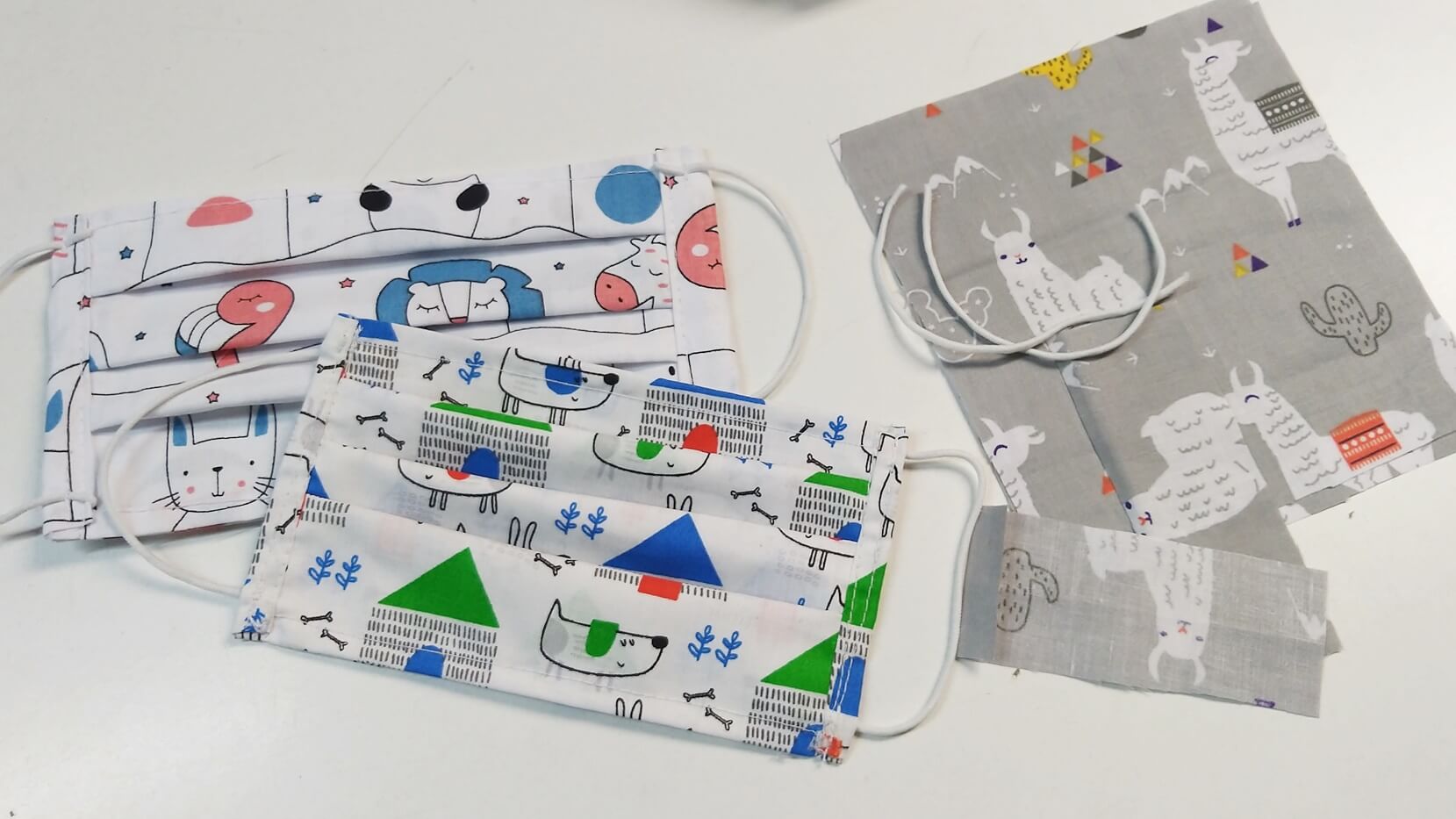 Rękodzielniczki z Podlasia szyją maseczki ochronne dla białostockich szpitali