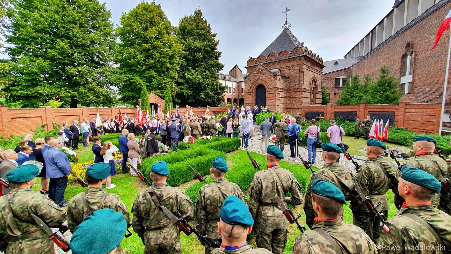 Symboliczny pogrzeb polskich żołnierzy w Łomży