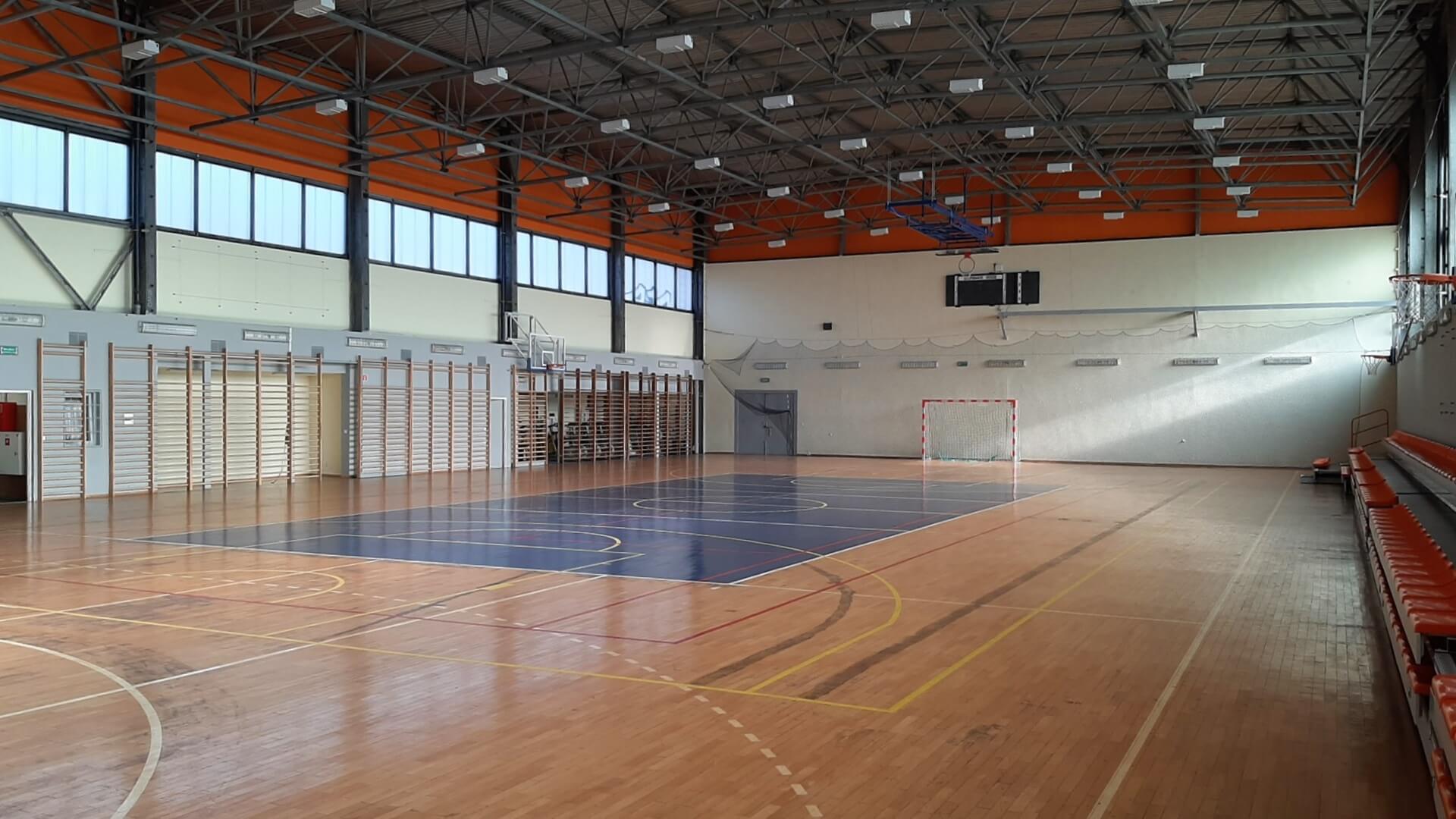 Kończy się remont hali sportowej UMB, w której podczas pandemii działał szpital tymczasowy