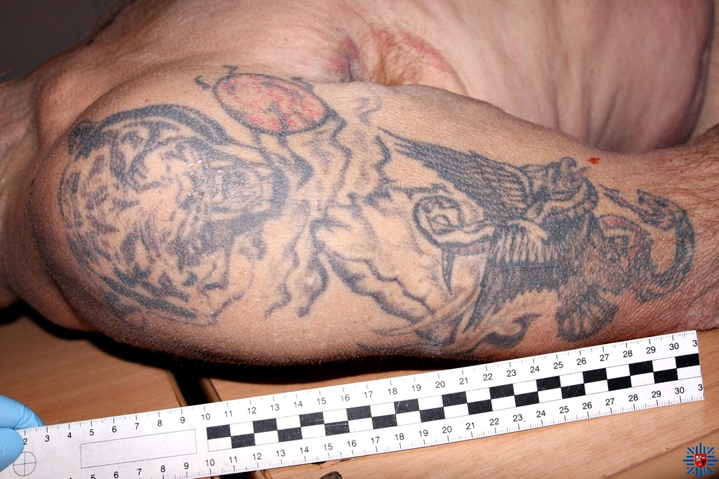 Zambrowska policja prosi o pomoc w ustaleniu tożsamości zmarłego mężczyzny