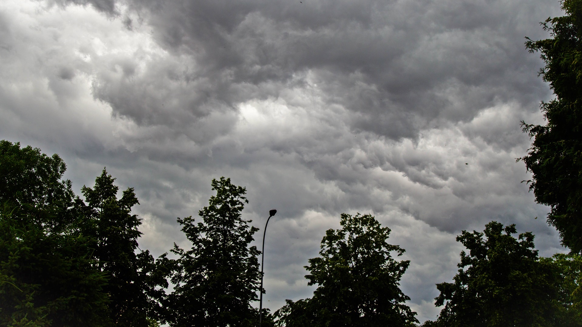 Synoptycy ostrzegają przed burzami z gradem