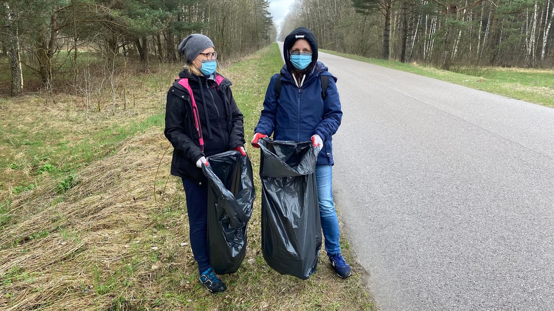 Pracownicy Biebrzańskiego Parku Narodowego proponują likwidację koszy na śmieci w parkach narodowych