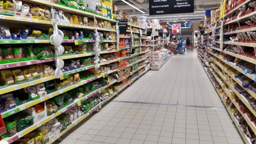 Mąka, ryż lub olej - tyle wystarczy, by pomóc potrzebującym. W Białymstoku trwa zbiórka żywności