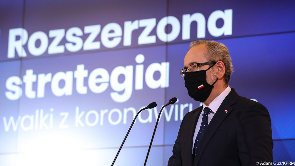 Niedzielski: wprowadzamy nową strategię walki z pandemią
