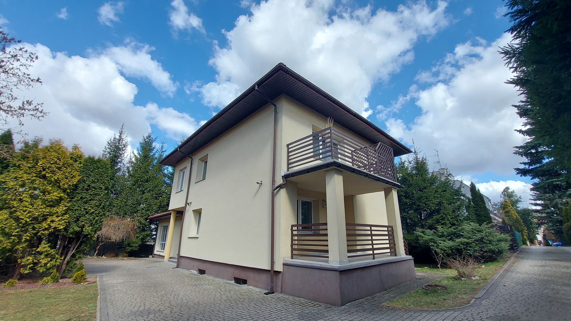 Cztery rodziny z Ukrainy zamieszkały w nowym budynku białostockiej Fundacji Dialog