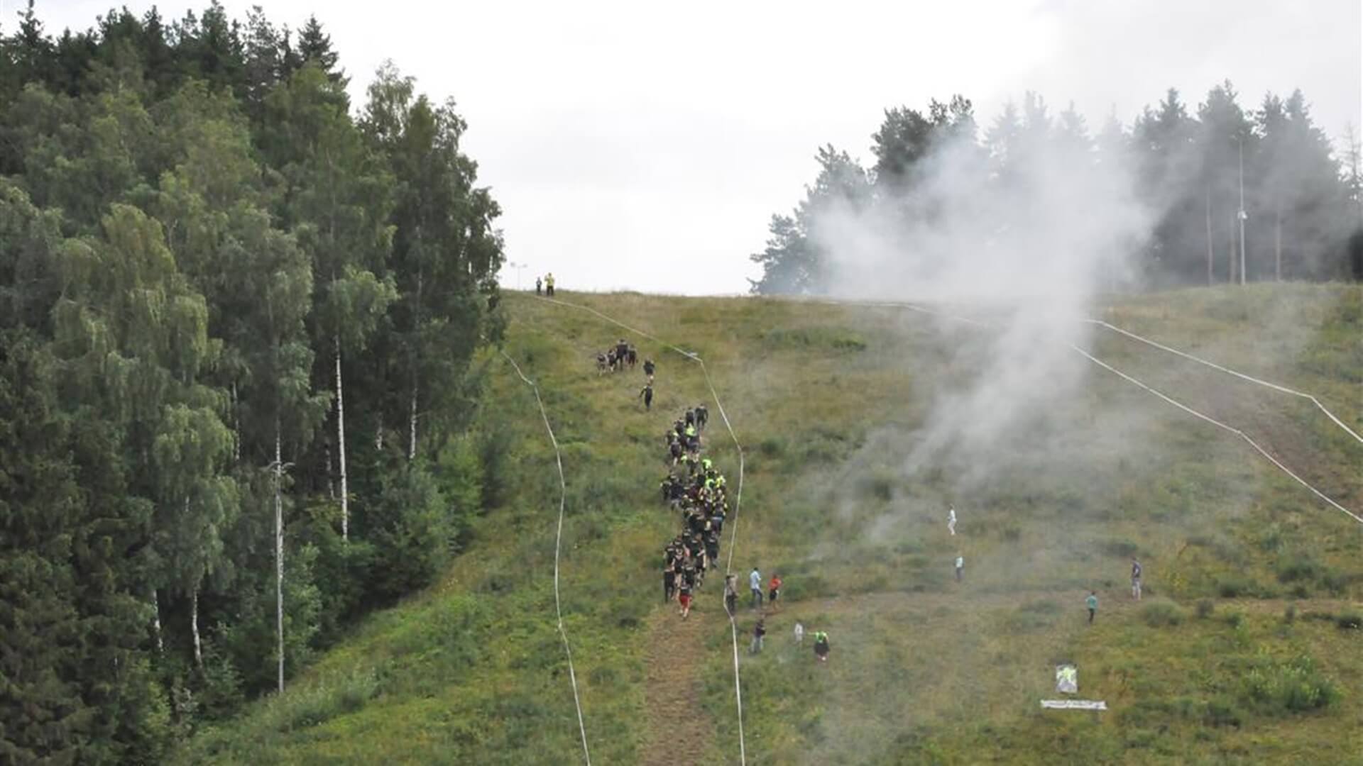 Pokonali przeszkody i samych siebie - 600 osób pobiegło w Hero Run w Szelmencie