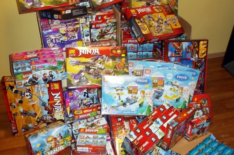 Białystok:  Celnicy zarekwirowali 500 zestawów podrobionych klocków