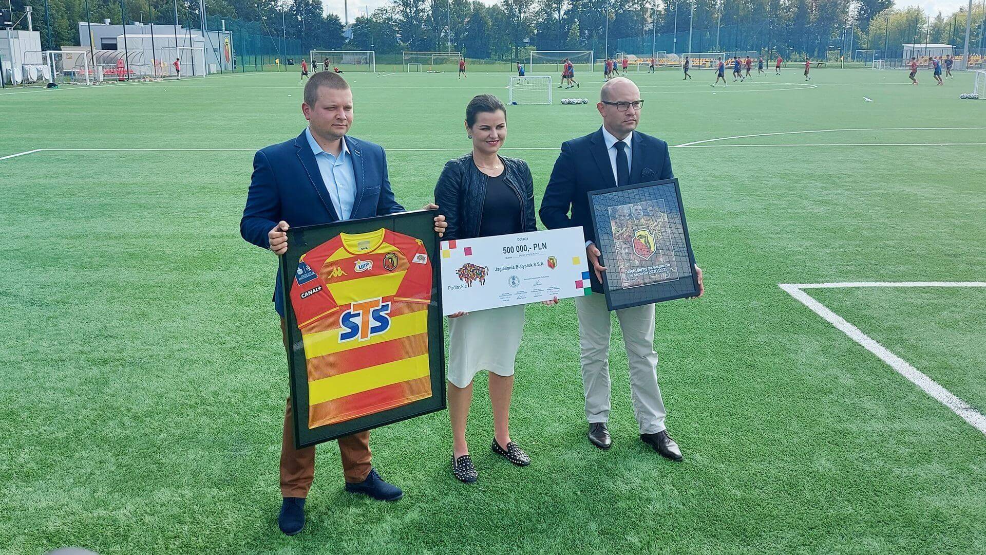 Władze województwa podlaskiego wsparły finansowo Jagiellonię Białystok