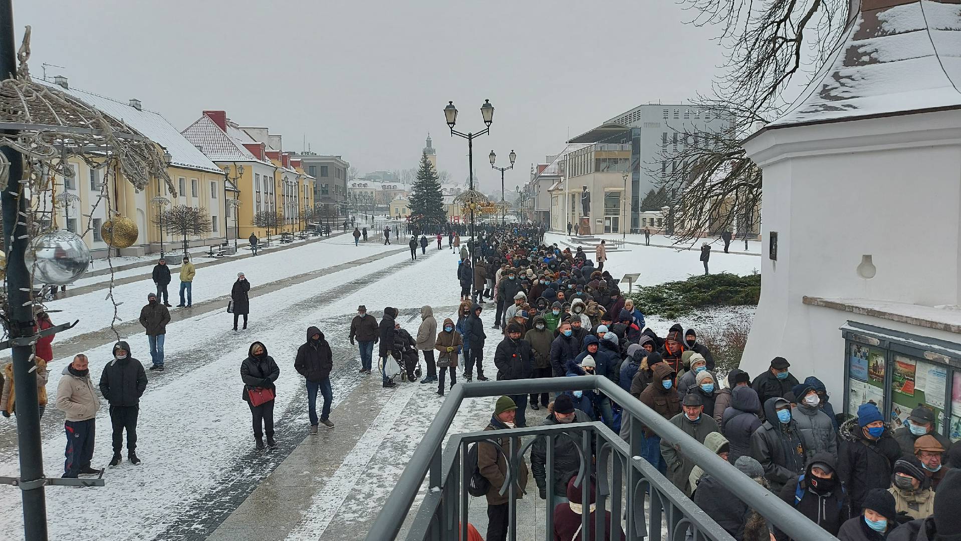 700 osób potrzebujących z Białegostoku otrzymało świąteczne paczki [zdjęcia]