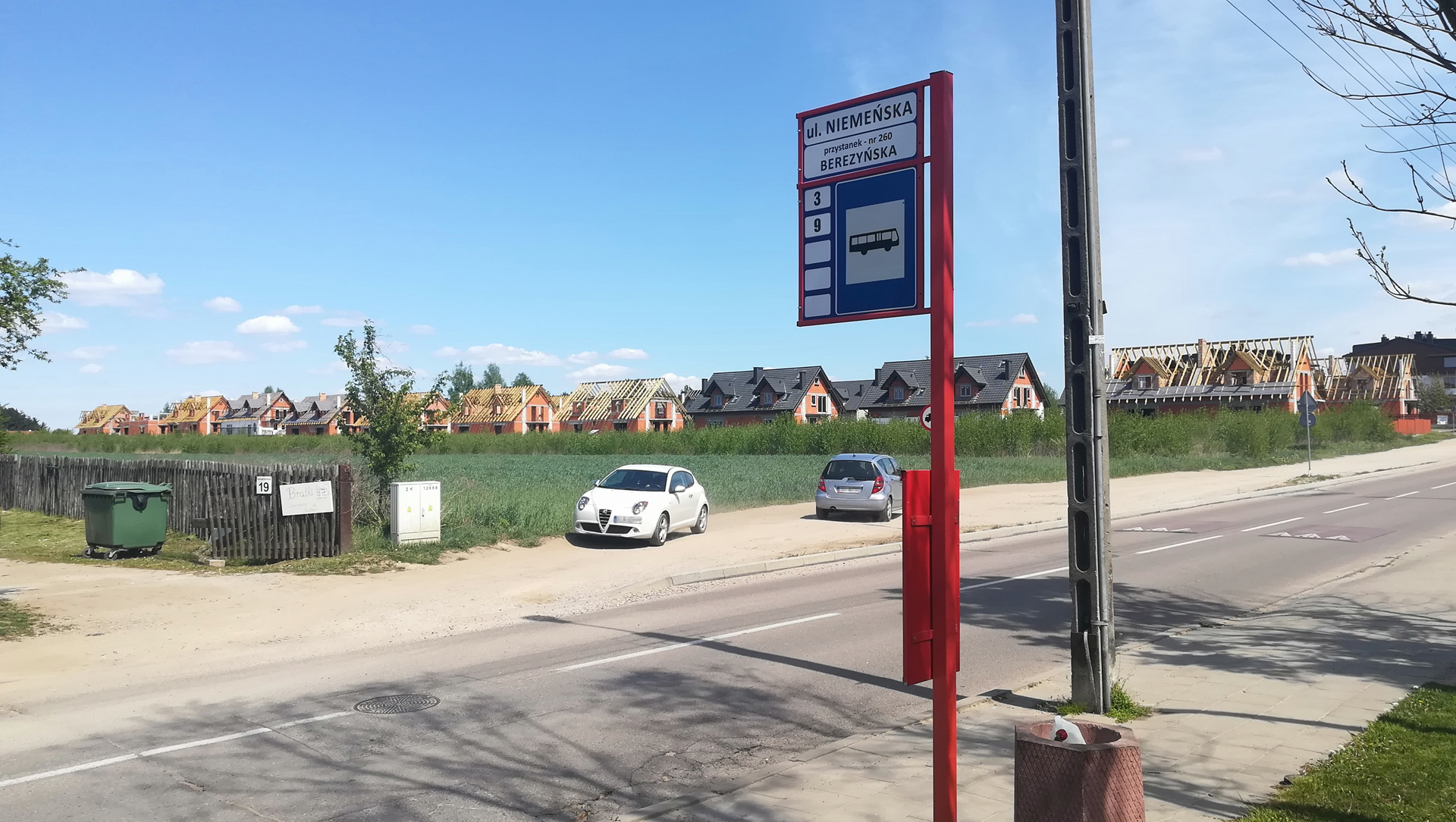 Mieszkańcy ul. Niemeńskiej w Białymstoku skarżą się na "dziki" wjazd do wsi Nowodworce