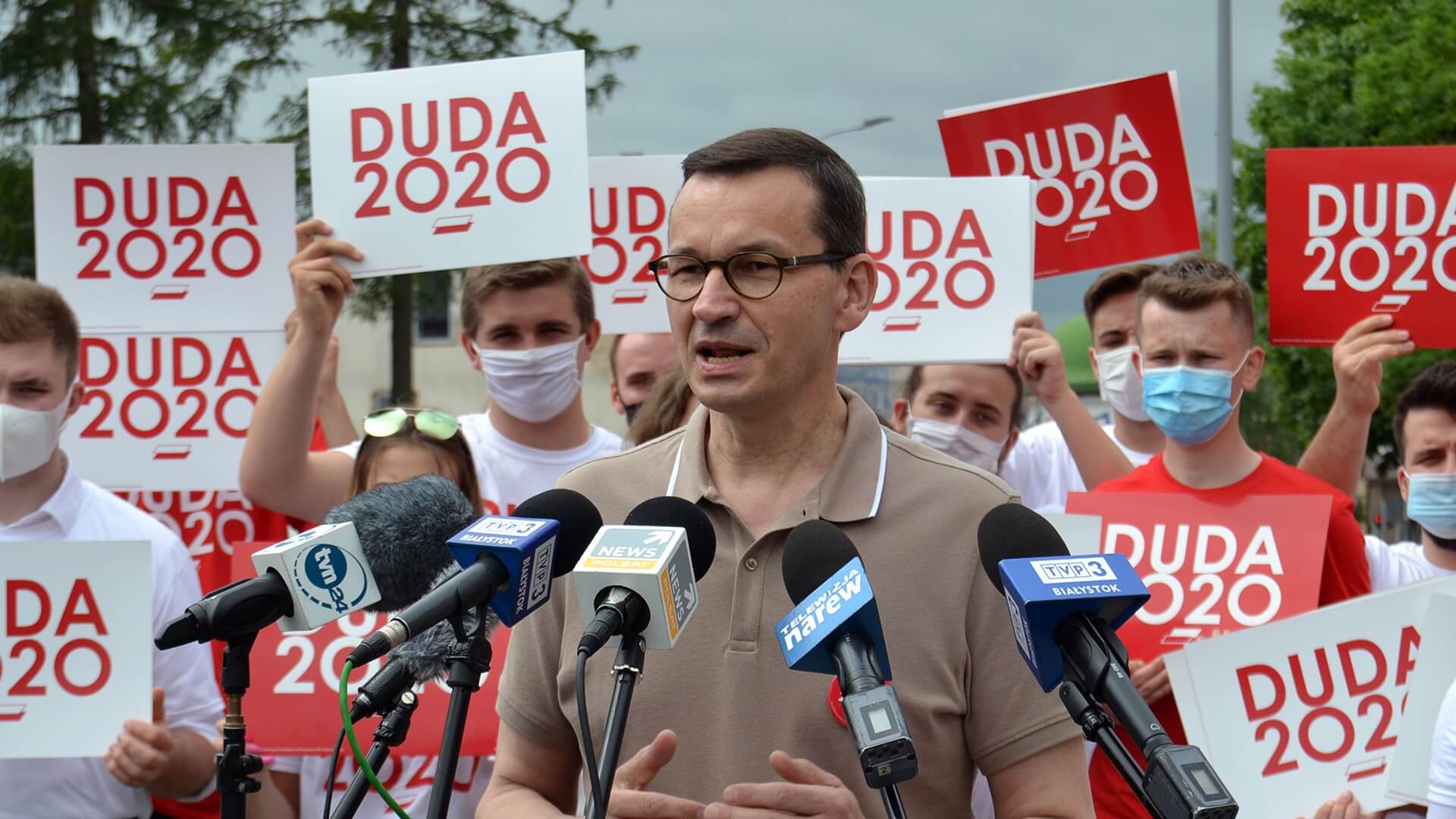 Z mieszkańcami Łomży i Kolna spotkał się premier Mateusz Morawiecki - zachęcał do glosowania na Andrzeja Dudę