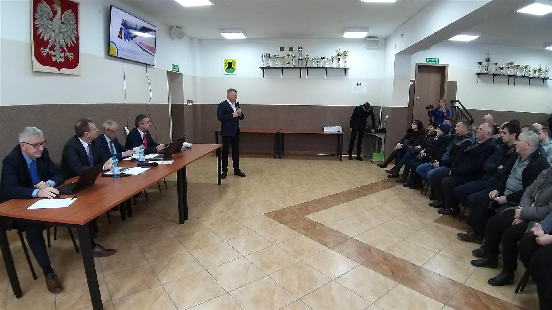 Przedstawiciele PKP PLK przedstawili mieszkańcom gminy Szypliszki poprawiony wariant trasy Rail Baltica