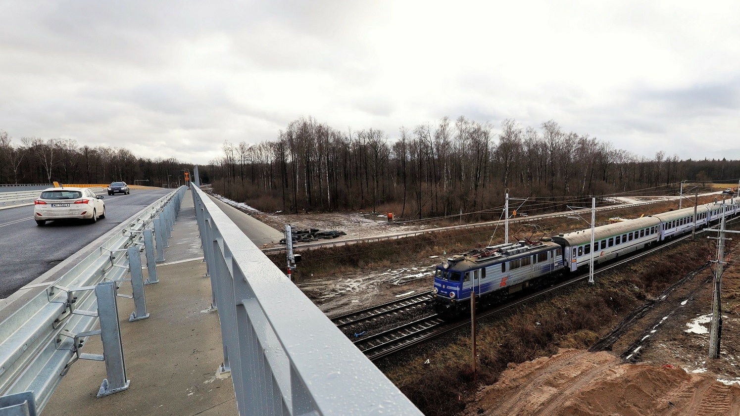 Kierowcy mogą już korzystać z nowego wiaduktu nad torami w Szepietowie