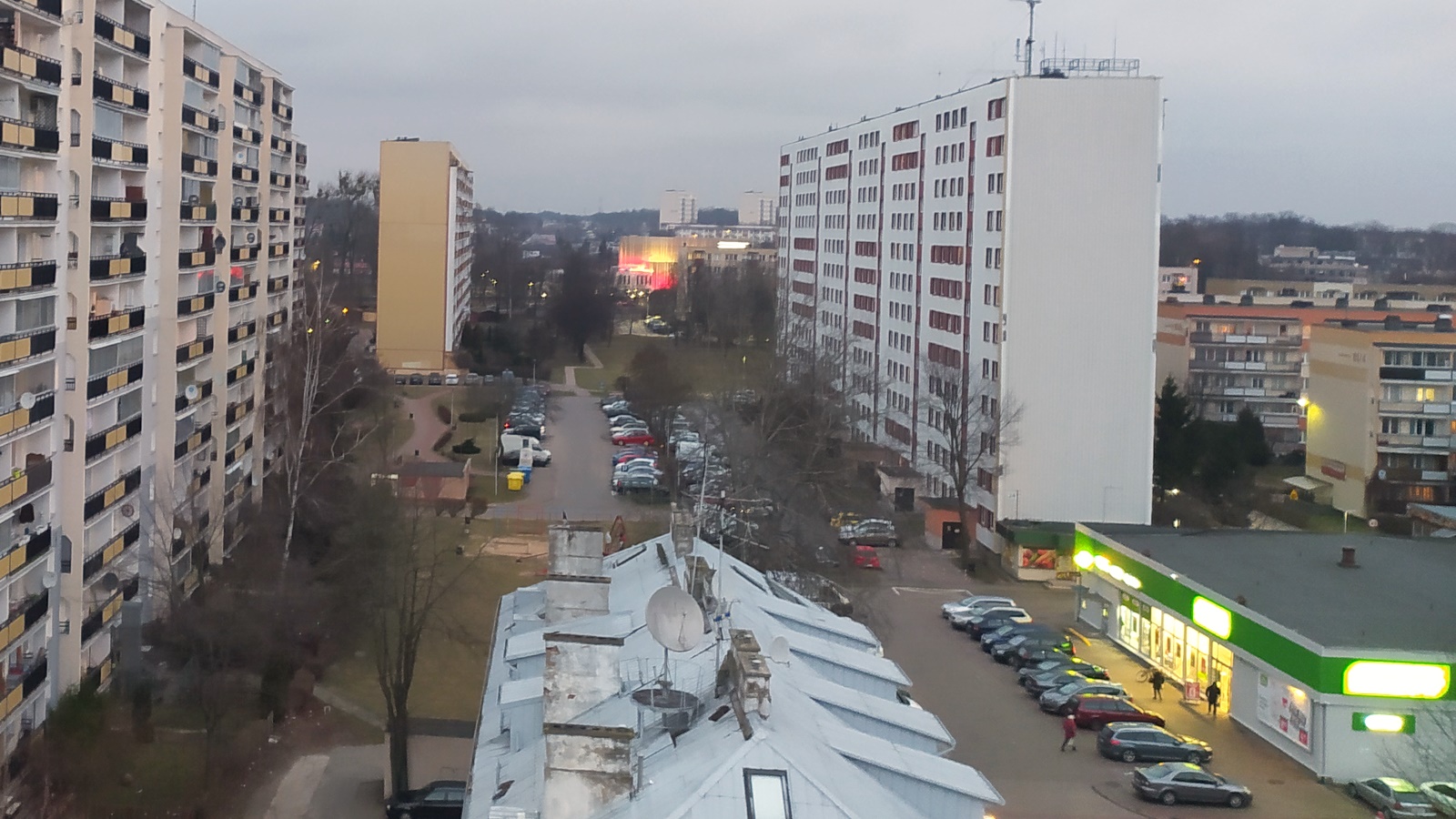 Grupa mieszkańców osiedla Sienkiewicza w Białymstoku nie chce nowej drogi pod swoimi blokami - zebrali podpisy