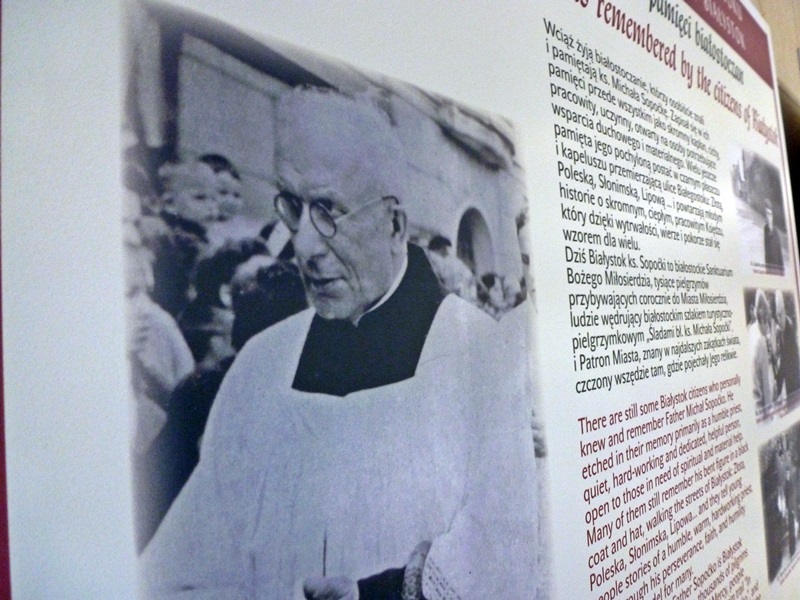 Na świecie szerzy się kult bł. ks. Michała Sopoćki - premiera albumu "Ufający"