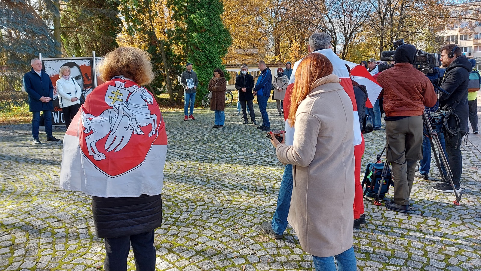 Kilkadziesiąt osób manifestowało w Białymstoku w obronie więźniów politycznych na Białorusi