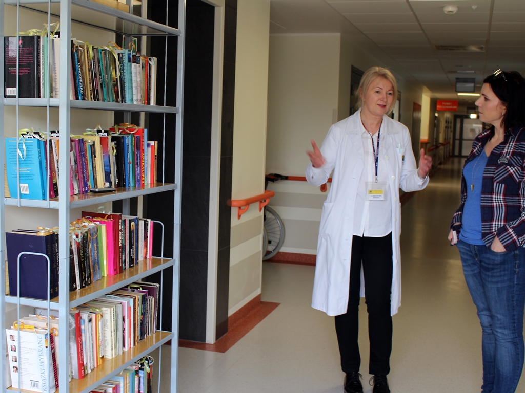 Ponad tysiąc książek zebranych w Białymstoku trafi do Centrum Onkologii i UDSK