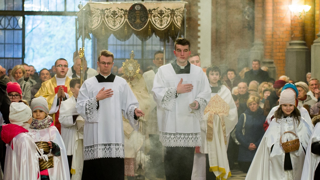 Abp Tadeusz Wojda: "Zmartwychwstanie nadaje sens naszej wierze" - Wielkanoc w Kościele katolickim