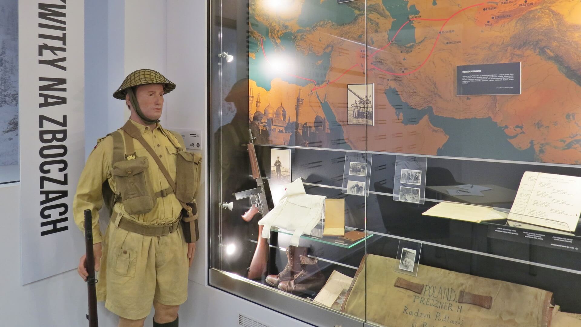 "Gdy maki zakwitły na zboczach..." – nowa wystawa w Muzeum Pamięci Sybiru