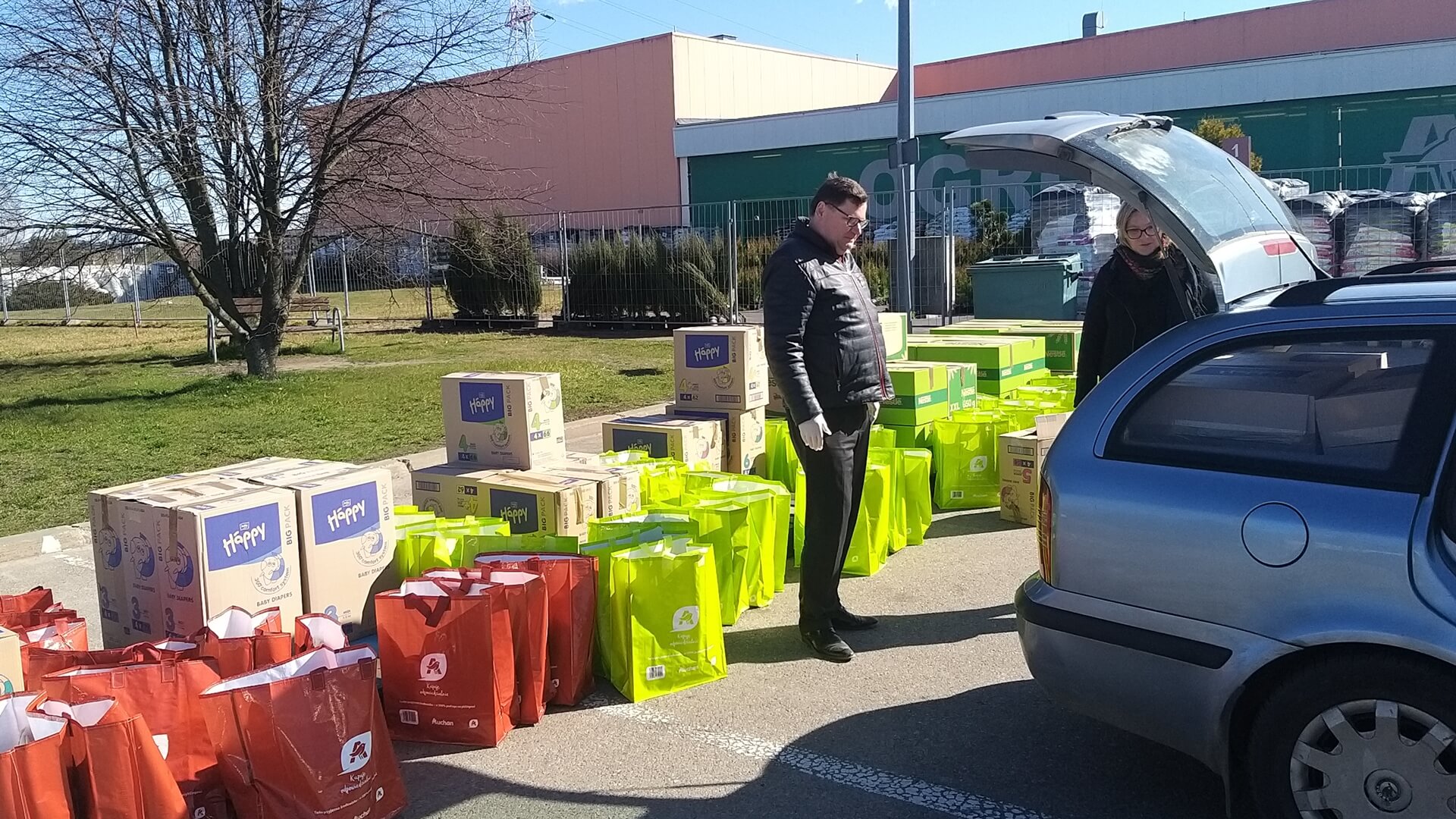 Polska Akcja Humanitarna przygotowała świąteczne paczki dla osób z regionu