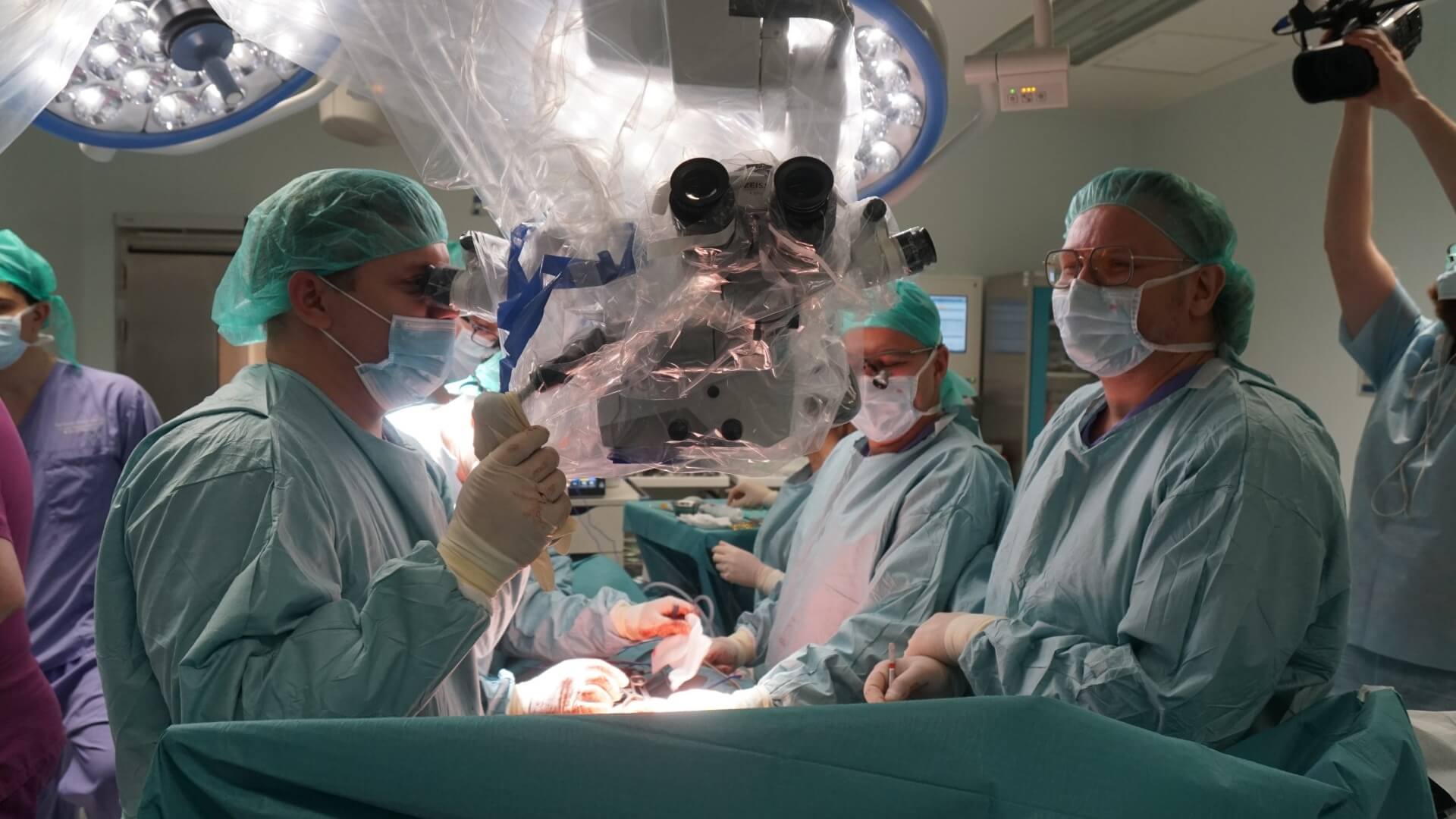 Nowatorską operację rekonstrukcji piersi wykonali lekarze z Białostockiego Centrum Onkologii