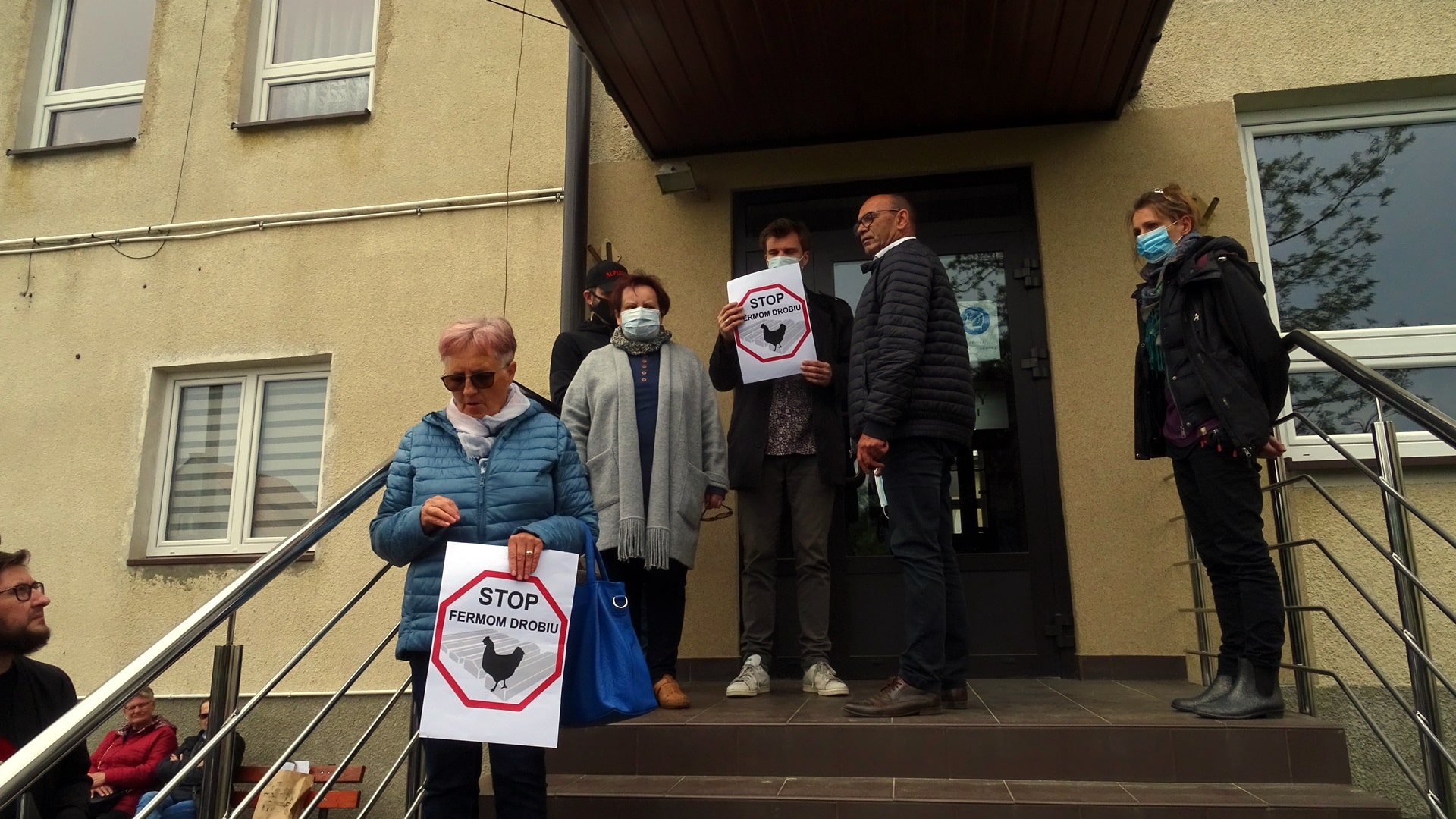 Mieszkańcy gminy Nurzec-Stacja nie chcą budowy przemysłowych kurników w swojej okolicy