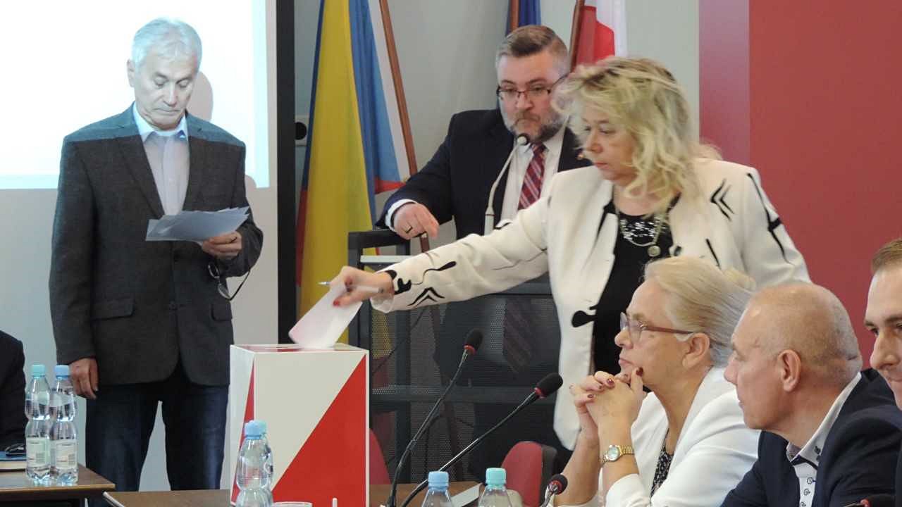 Nie udało się wybrać wiceprzewodniczących Rady Miejskiej Łomży