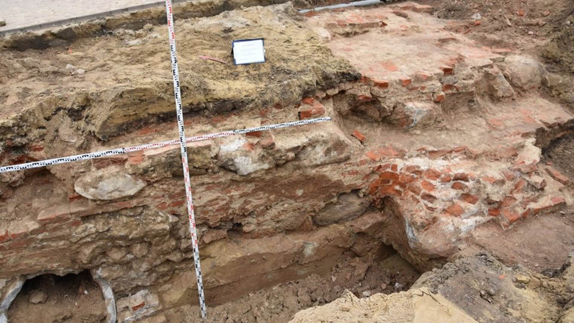 W Łomży odkryto pozostałości hotelu z pierwszej połowy XIX w.