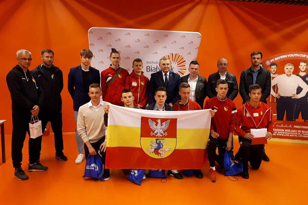 10 młodych piłkarzy z Białegostoku wyjedzie na obóz szkoleniowy do Niemiec