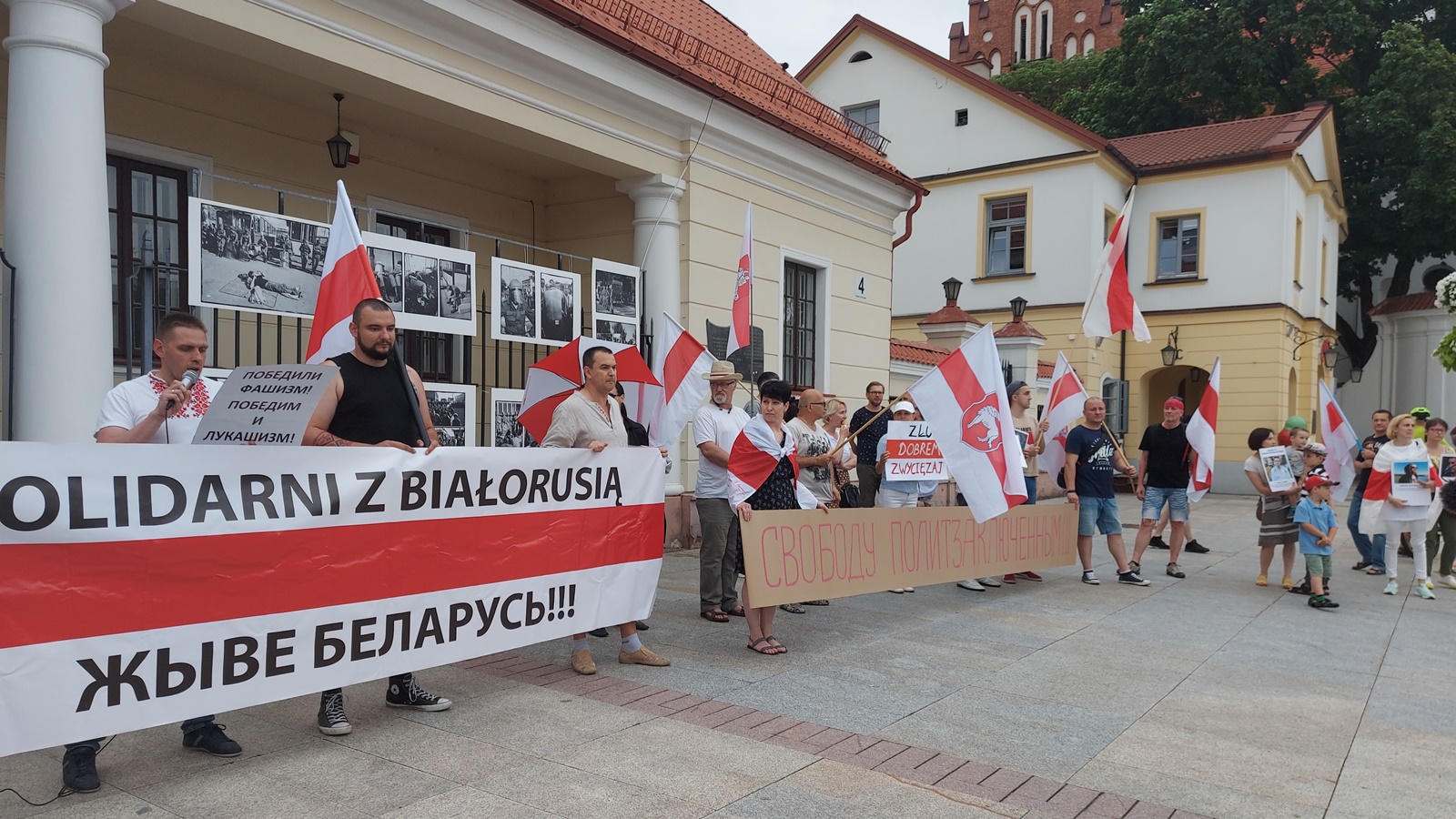 Białystok: marsz w rocznicę pierwszego protestu przeciwko represjom na Białorusi