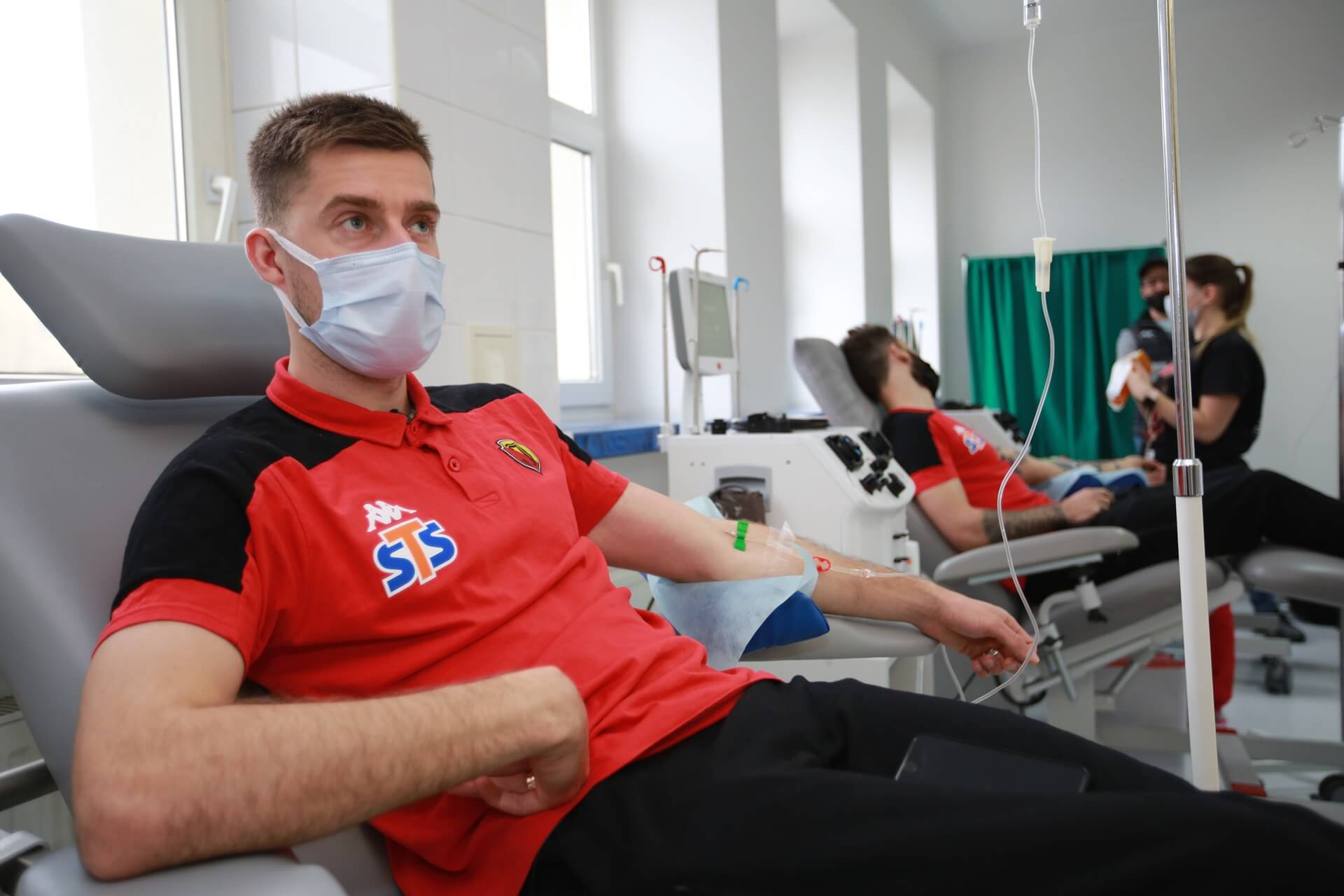 Piłkarze Jagiellonii Białystok oddali osocze dla chorych na COVID-19