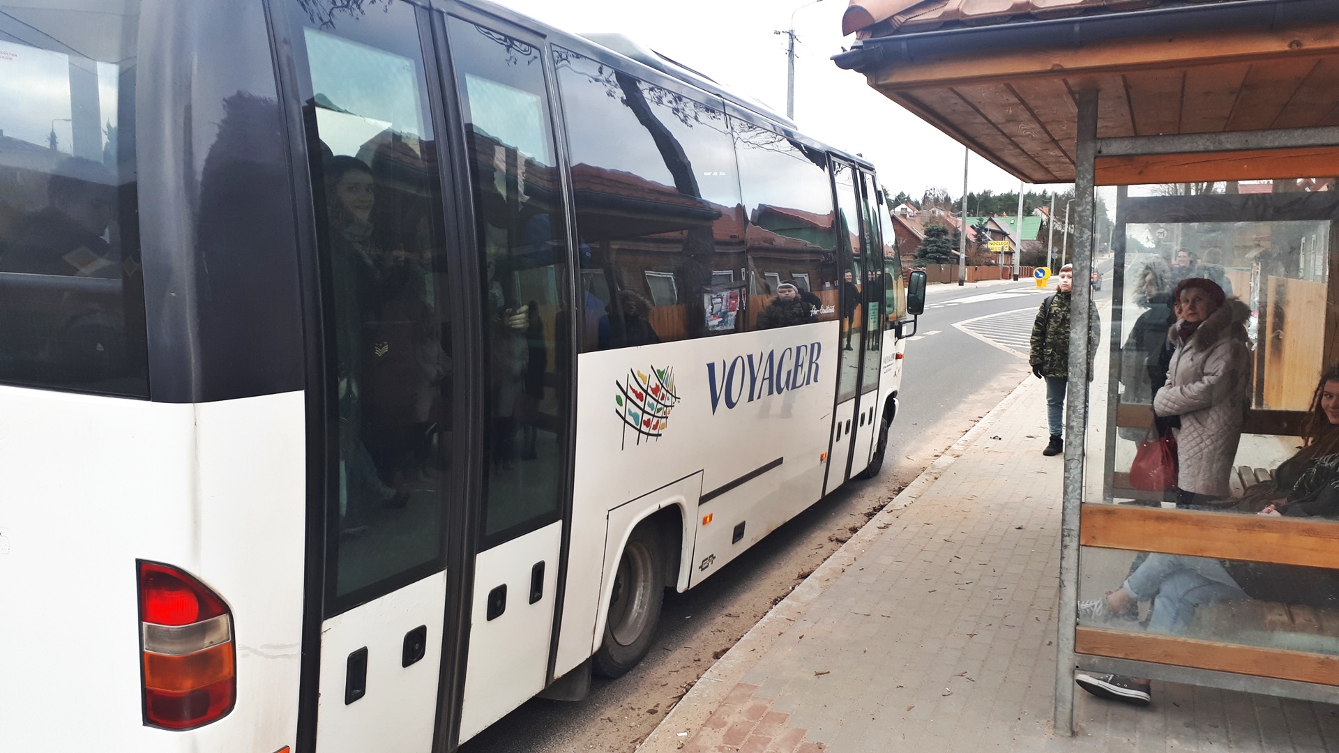 Firma Voyager Trans niespodziewanie zawiesiła wszystkie kursy swoich autobusów na trasie Suwałki-Białystok