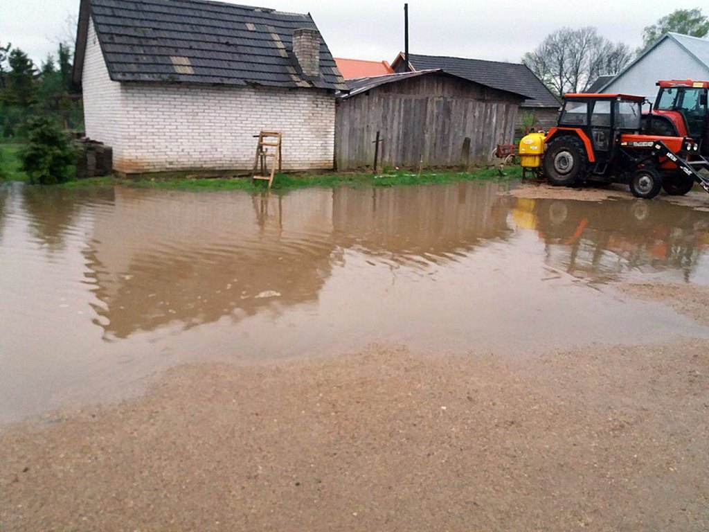 Podlascy rolnicy narzekają na brak rekompensat za straty po wiosennych nawałnicach