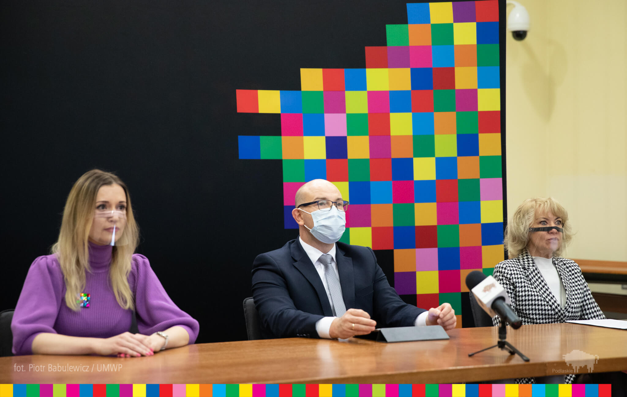 22 najlepszych uczniów ze szkół w Podlaskiem otrzymało stypendia marszałka województwa